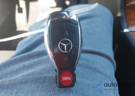 2009 Mercedes-Benz E 550 from USA, damaged, VIN WDBUF72X79B366881